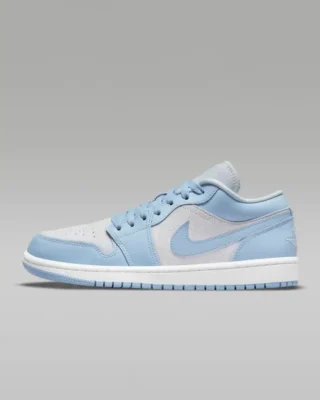 Chúng tôi là những người đam mê thời trang và tin rằng ai cũng xứng đáng sở hữu một đôi giày đẹp, chất lượng mà không cần phải chi quá nhiều tiền