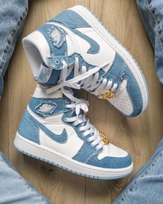 Chúng tôi là những người đam mê thời trang và tin rằng ai cũng xứng đáng sở hữu một đôi giày đẹp, chất lượng mà không cần phải chi quá nhiều tiền